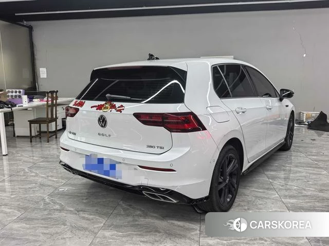 Volkswagen Golf 2024 Белый из Китая, фото 5