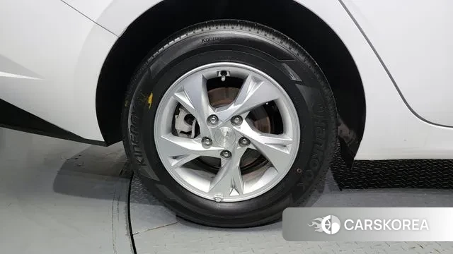 Hyundai Avante (CN7) id 2901507 из Кореи 15