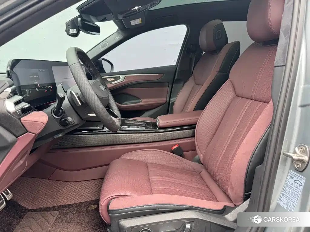 Audi A6L id 4649344 из Китая 24