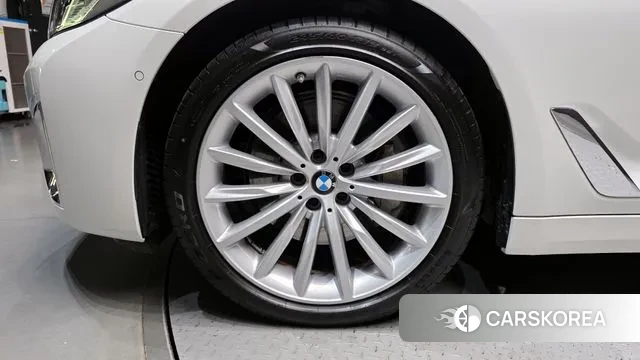 BMW 5 Series (G30) id 3002620 из Кореи 15