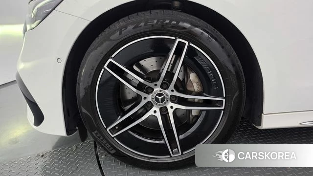 Mercedes-Benz E-Class W214 id 4670148 из Кореи 29