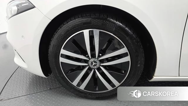 Mercedes-Benz A-Class W177 id 4625281 из Кореи 26