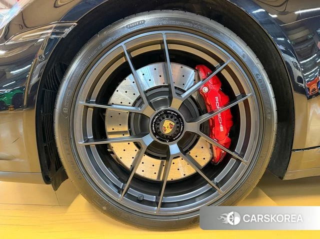 Porsche 911(992) id 4634872 из Кореи 15