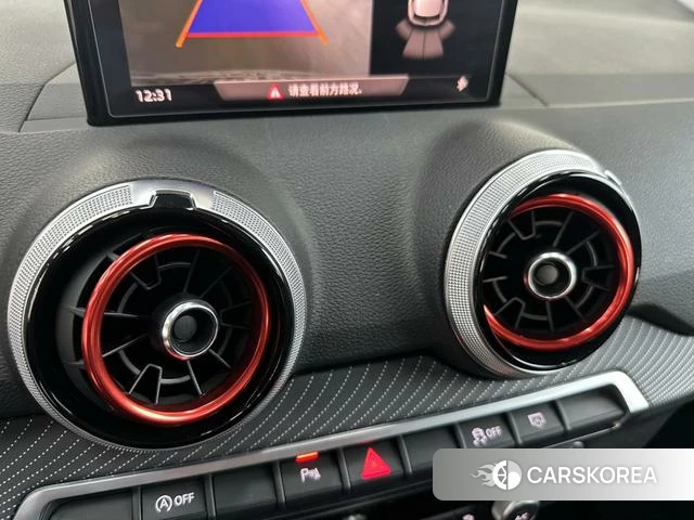 Audi Q2L id 4275414 из Китая 18