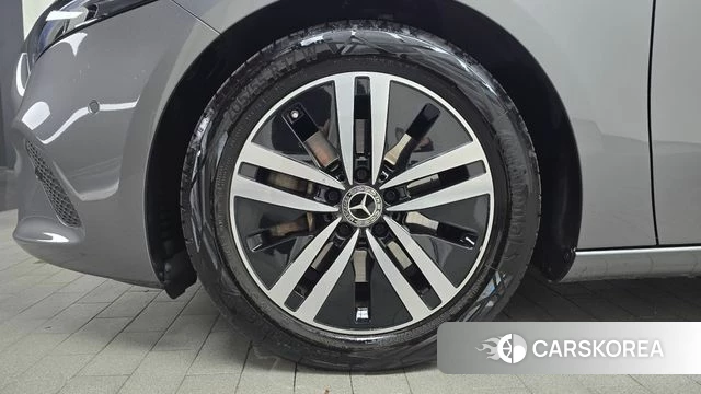 Mercedes-Benz A-Class W177 id 4562108 из Кореи 25
