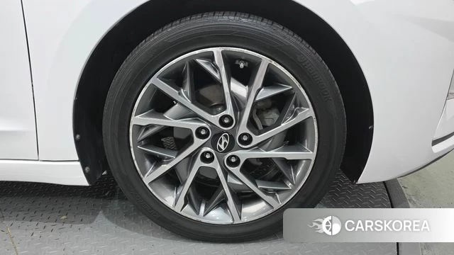 Hyundai The New Avante AD id 4477382 из Кореи 25