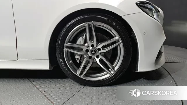 Mercedes-Benz E-Class W213 id 3557863 из Кореи 15