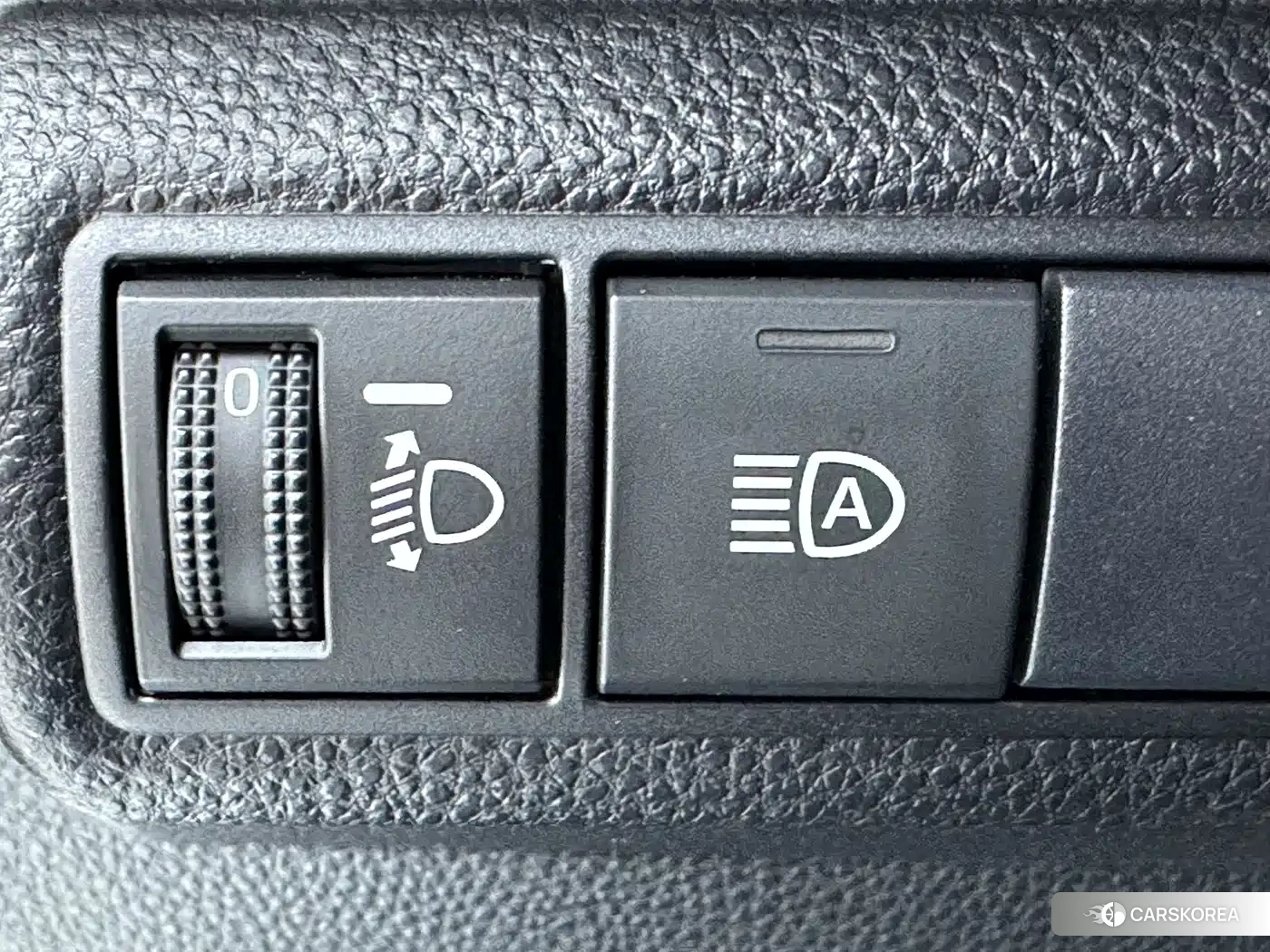 Toyota Levin id 4578373 из Китая 16