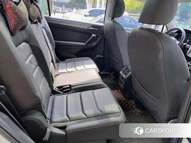 Volkswagen Tiguan L 2021 Белый из Китая, фото 5
