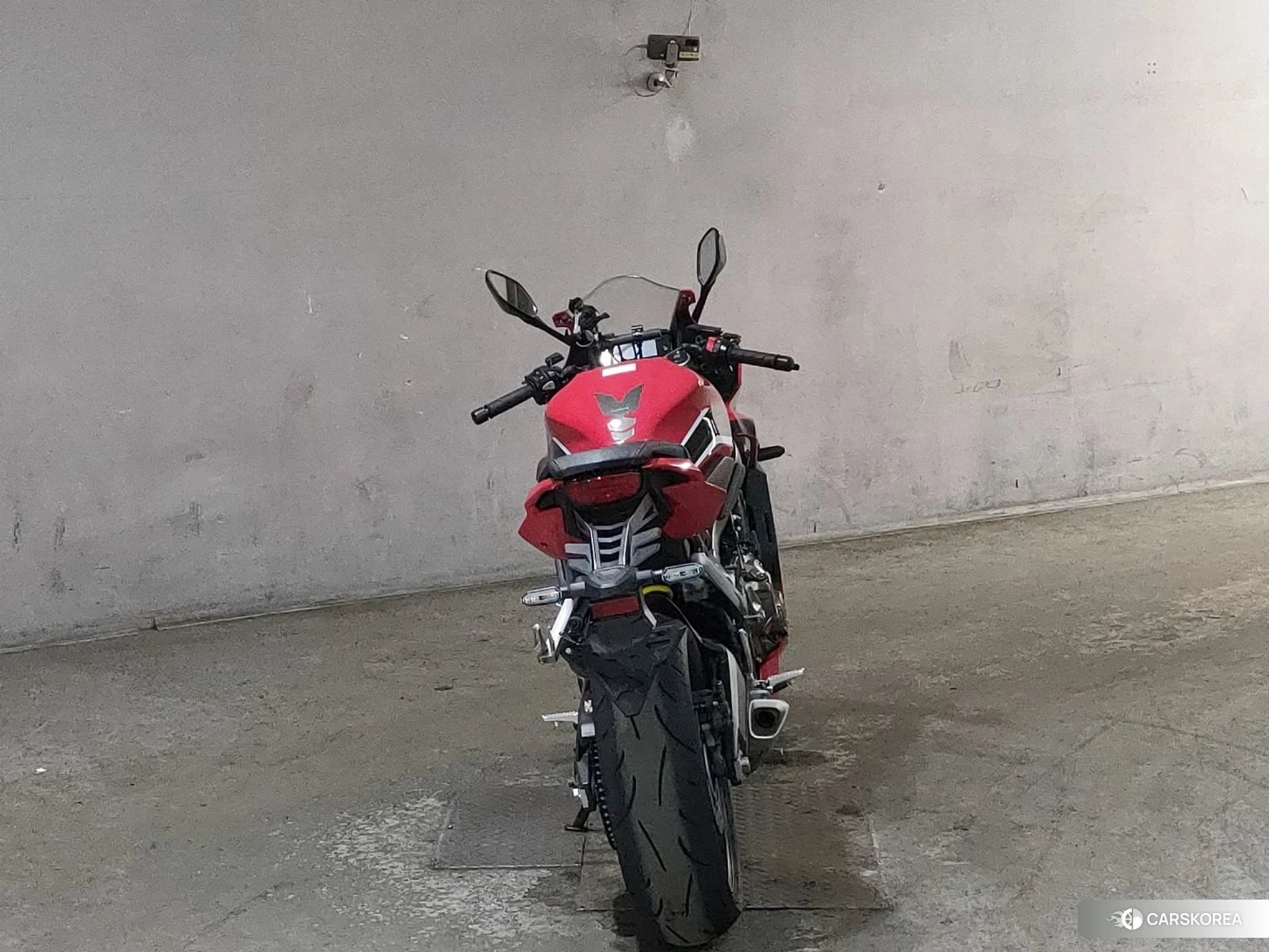 Проданный Honda CBR650R id 3947212 из Японии, фото 2