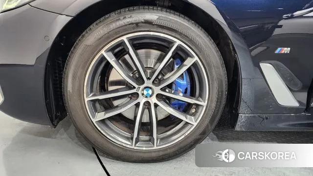 BMW 5 Series (G30) id 3620913 из Кореи 15