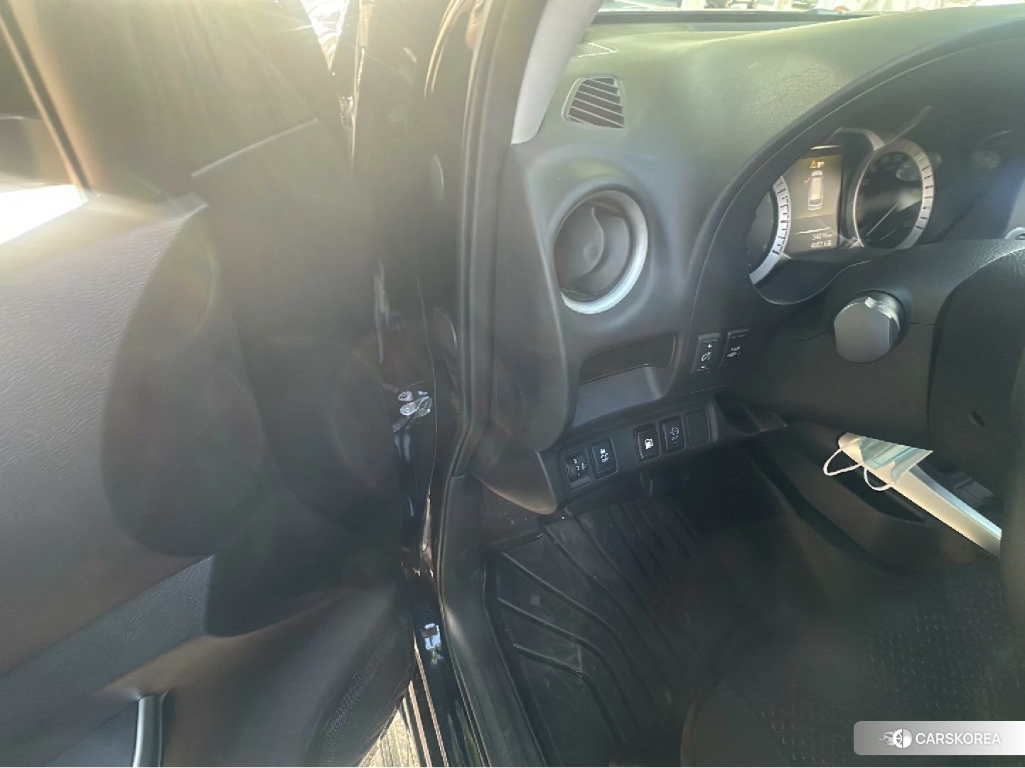 Nissan Tuda id 4432189 из Китая 16