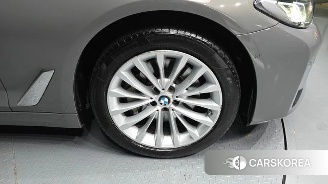 BMW 5 Series (G30) id 3794369 из Кореи 15