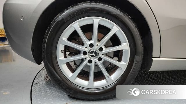 Mercedes-Benz A-Class W177 id 3905192 из Кореи 15