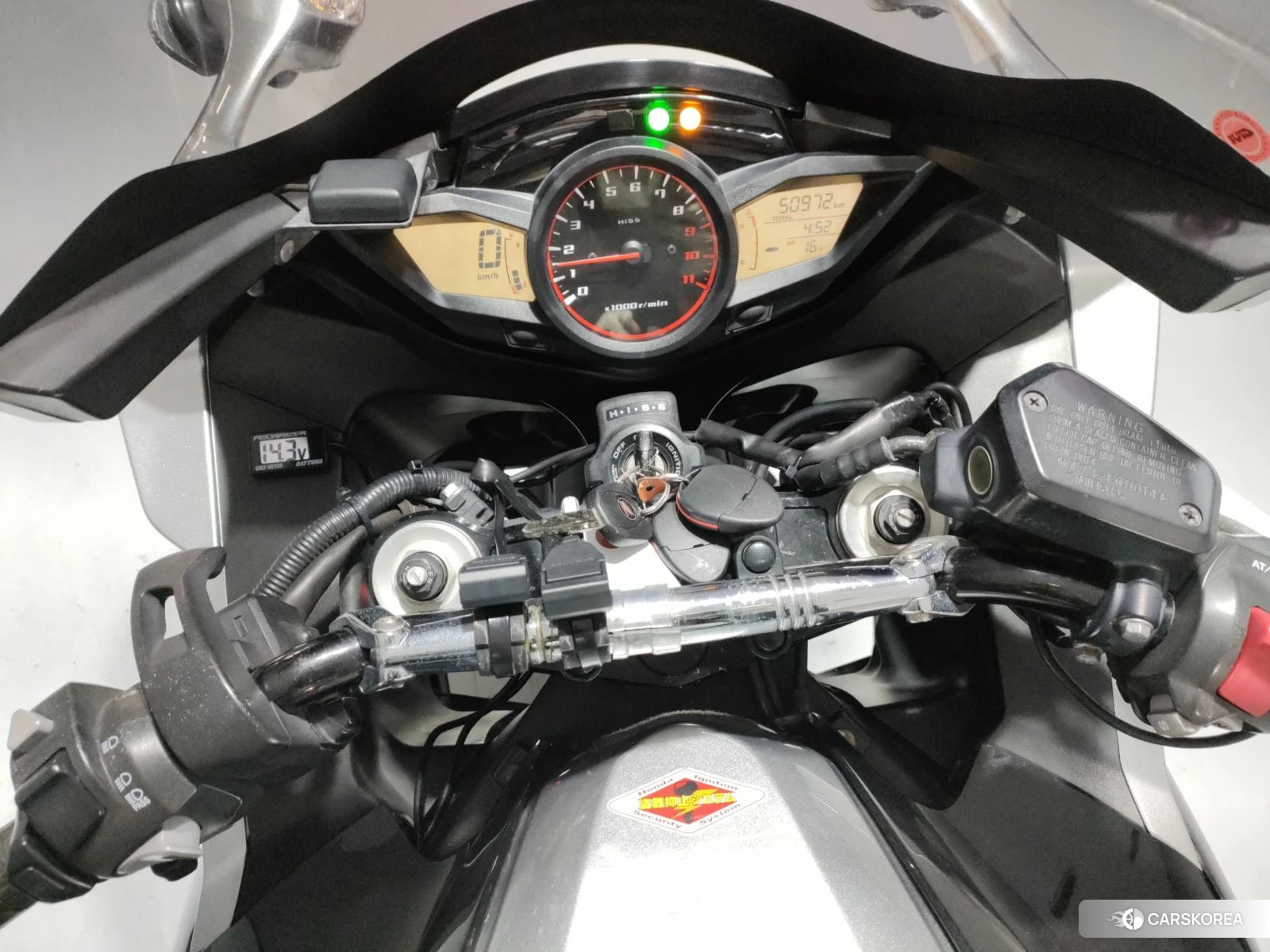 Проданный Honda VFR1200F DCT 2011 из Японии, фото 5