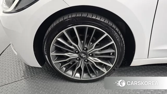 Hyundai Avante AD id 3375354 из Кореи 15