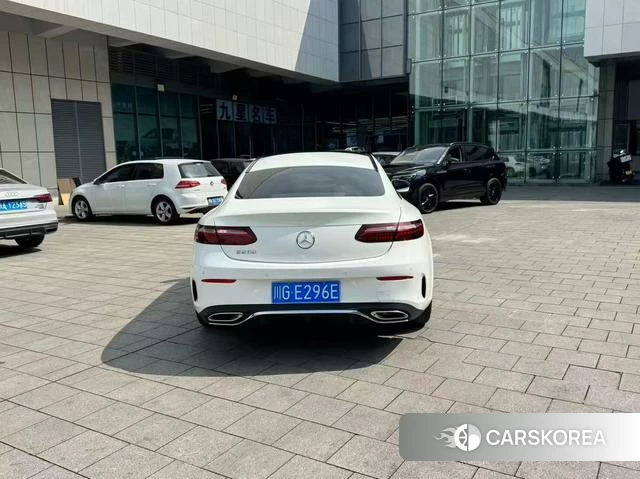 Mercedes-Benz E-class (imported) 2023 Белый из Китая, фото 5