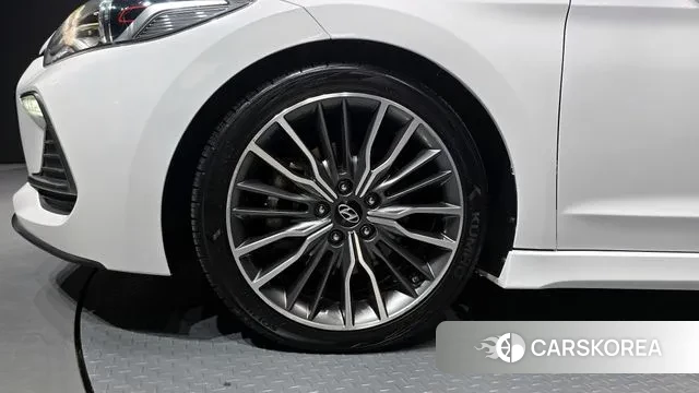 Hyundai Avante AD id 3077000 из Кореи 15