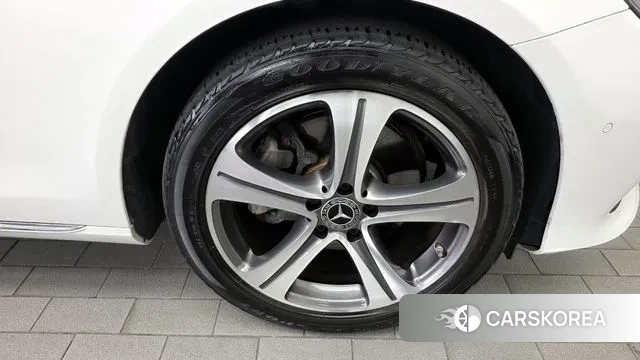 Mercedes-Benz E-Class W213 id 3275388 из Кореи 15