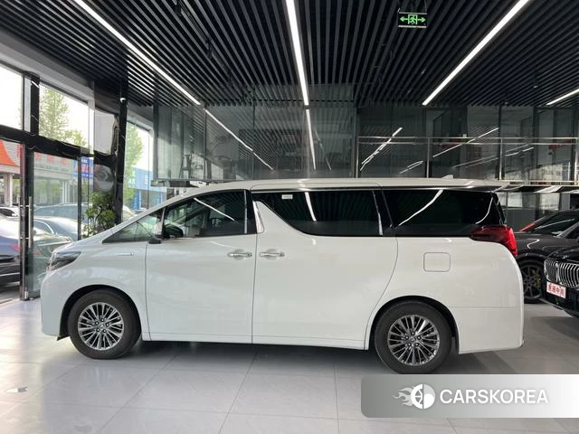 Toyota Elfa id 4258043 из Китая 9