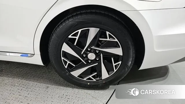 Hyundai The New Grandeur IG Hybrid id 3592151 из Кореи 15