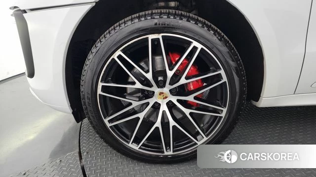 Porsche Macan id 4481559 из Кореи 31