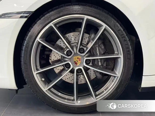 Porsche 911(992) id 2891203 из Кореи 7