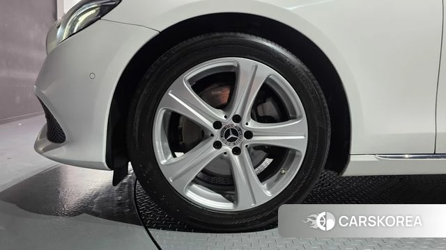 Mercedes-Benz E-Class W213 id 4563401 из Кореи 25