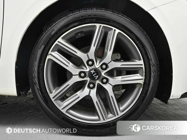 Kia Come New K3 id 4638062 из Кореи 15