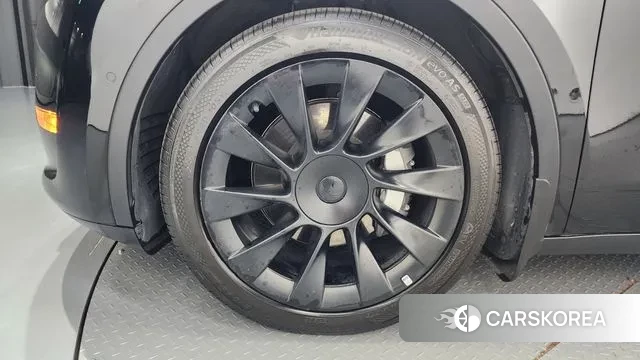 Tesla Model Y id 3105928 из Кореи 15