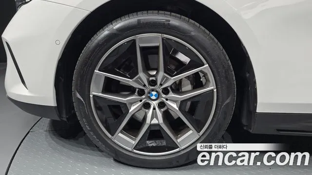 BMW 5 Series (G60) id 2672737 из Кореи 15