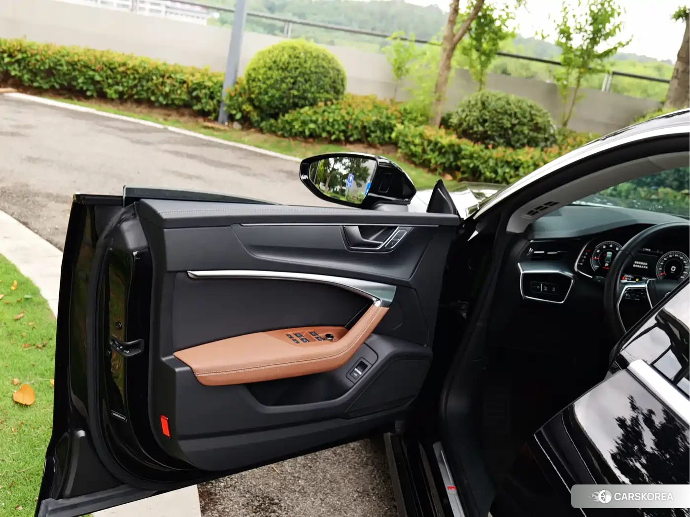 Audi A7L id 4577675 из Китая 12