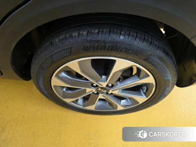 Kia Stonic id 4737509 из Кореи 13