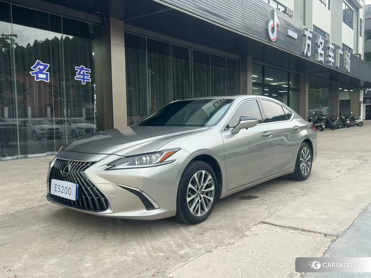 Lexus ES 2022 Серебристо-серый из Китая, фото 5