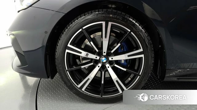 BMW 5 Series (G60) id 4381176 из Кореи 27