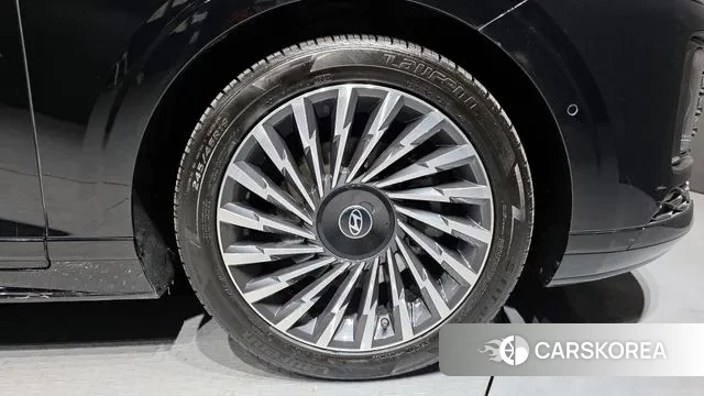 Hyundai Grandeur (GN7) id 3610754 из Кореи 15