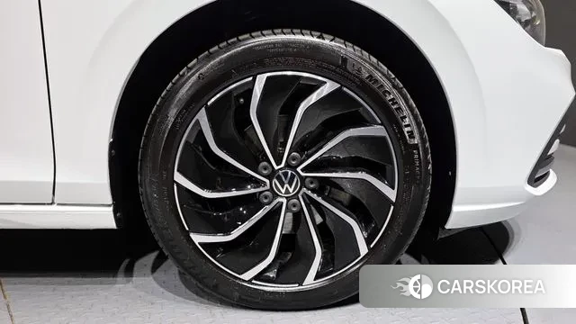 Volkswagen Golf 8th Generation id 3706622 из Кореи 15