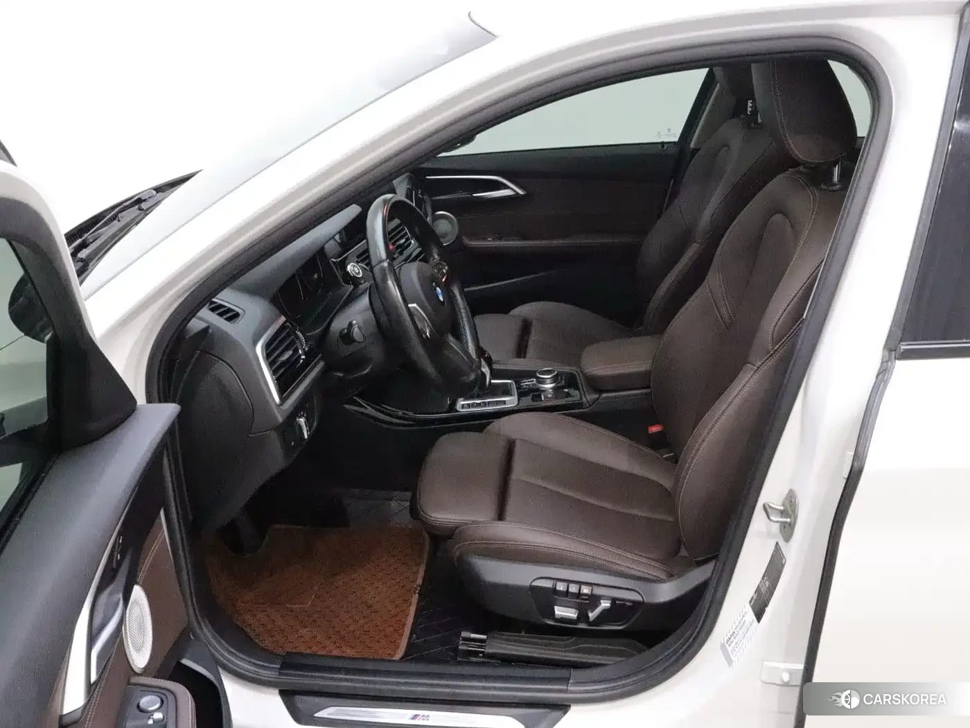 BMW 1 series id 4685941 из Китая 17