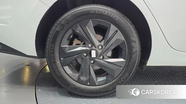 Hyundai Avante (CN7) id 3159968 из Кореи 15