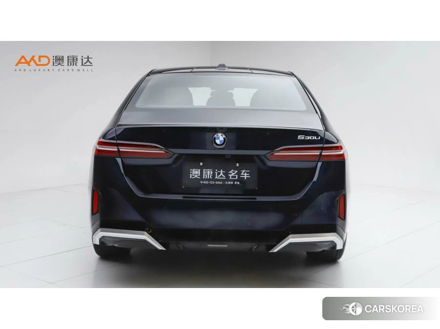 BMW 5 series 2024 Черный из Китая, фото 5