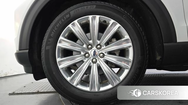 Ford Explorer 6th Generation id 4906684 из Кореи 36