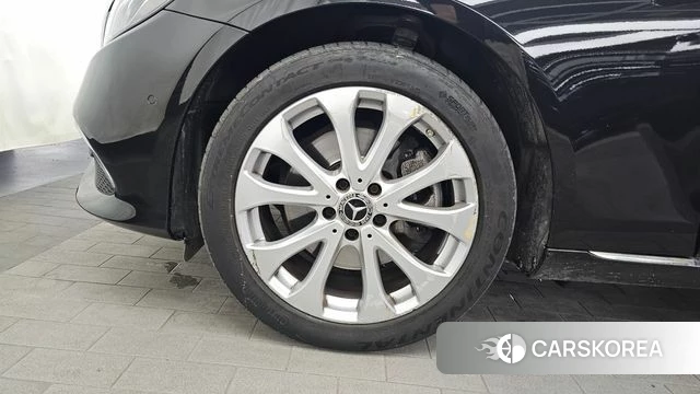 Mercedes-Benz E-Class W213 id 4356279 из Кореи 28