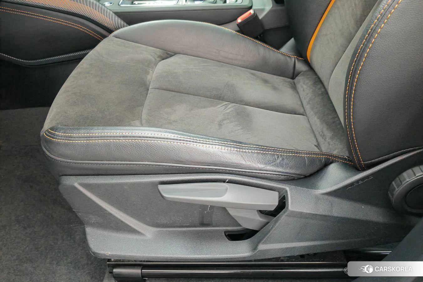 Audi Q2L e-tron id 4461374 из Китая 19