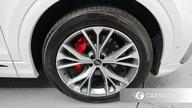 Audi Q8 (4M) id 3027332 из Кореи 15