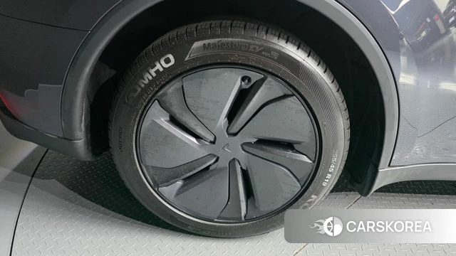Tesla Model Y id 4584170 из Кореи 32