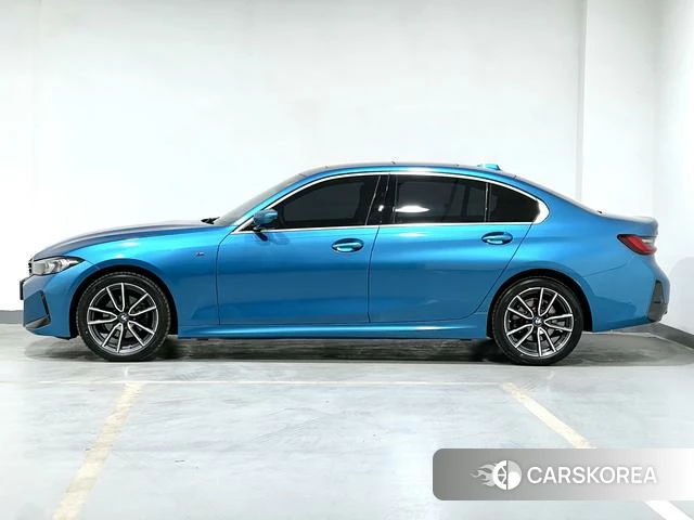 BMW 3 series id 3890169 из Китая 9
