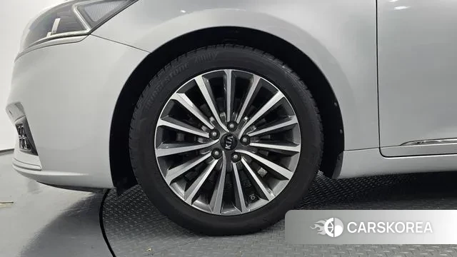 Kia Come New K7 id 3558152 из Кореи 15