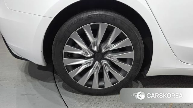 Tesla Model 3 id 4549043 из Кореи 26