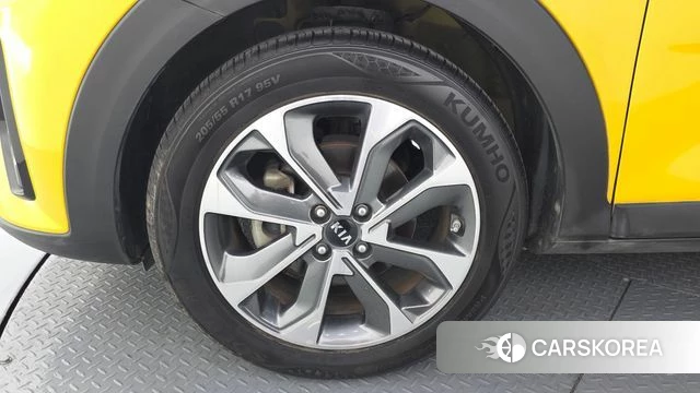 Kia Stonic id 3834893 из Кореи 15