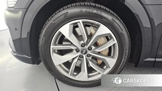 Audi e-Tron id 3449024 из Кореи 15